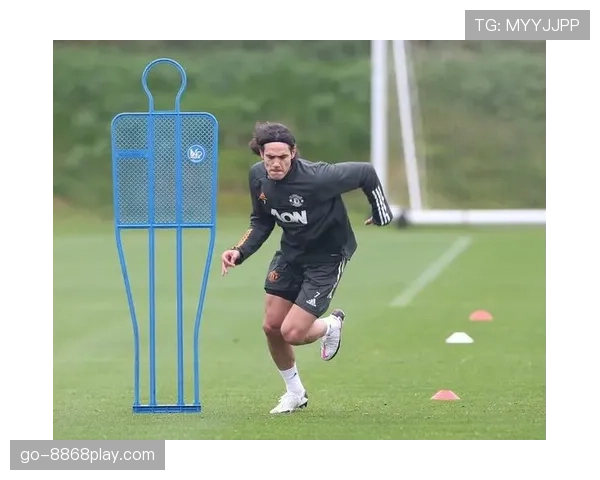 卡瓦尼训练完直接去超市买打折牛排，这自律程度我服了