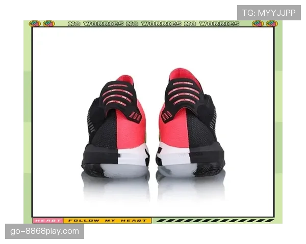 利拉德今天穿的鞋比我半年工资还贵，真是活在另一个星球啊